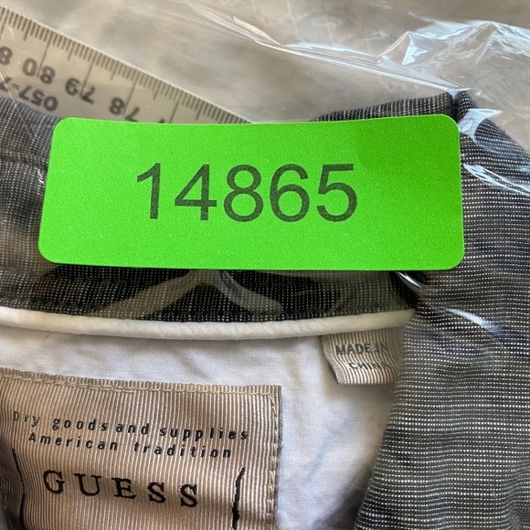 GUESS Men's Gray Long Sleeve 1/2 Button Up Collared Shirt Size Large Y2K Pockets - Picture 14 of 14